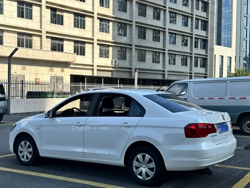 Volkswagen Jetta — миниатюра 13