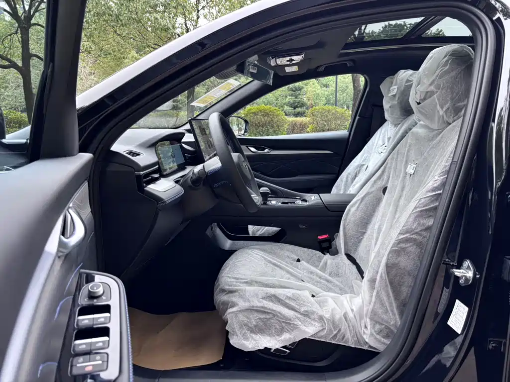 GEELY AUTOMOBILE XINGRUI