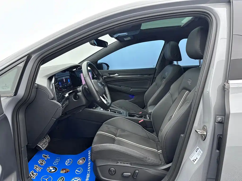 Volkswagen Golf — миниатюра 10