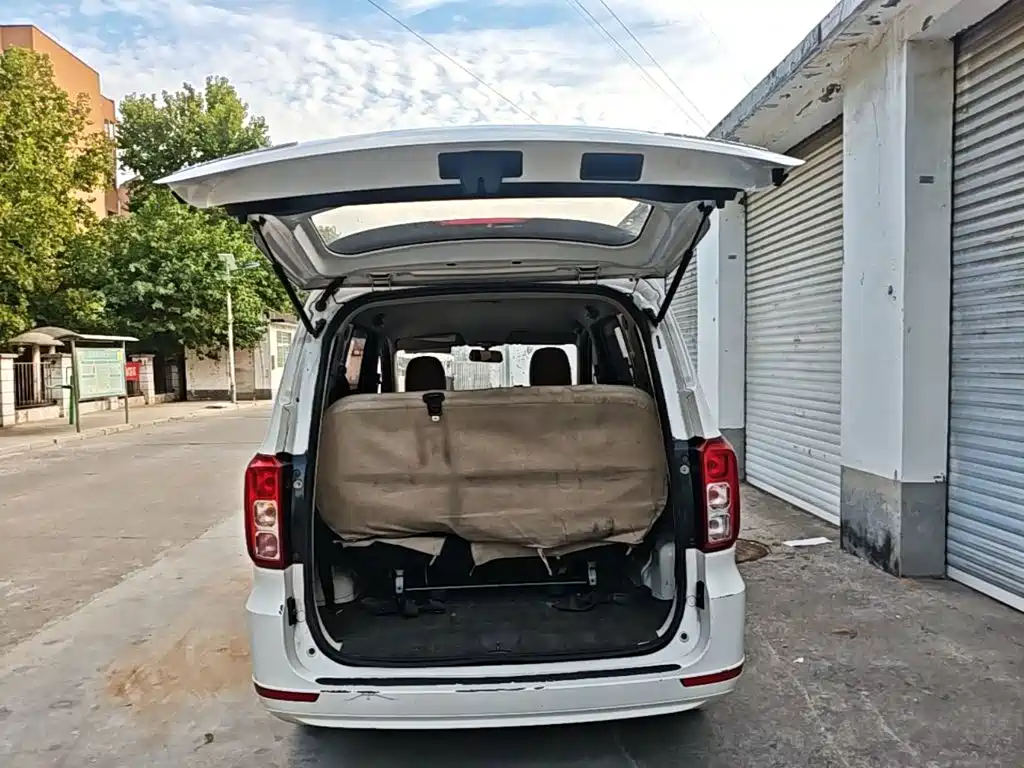 Wuling Hongguang — миниатюра 15