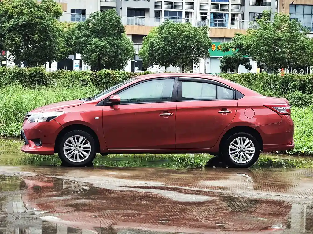 Toyota Vios — миниатюра 5