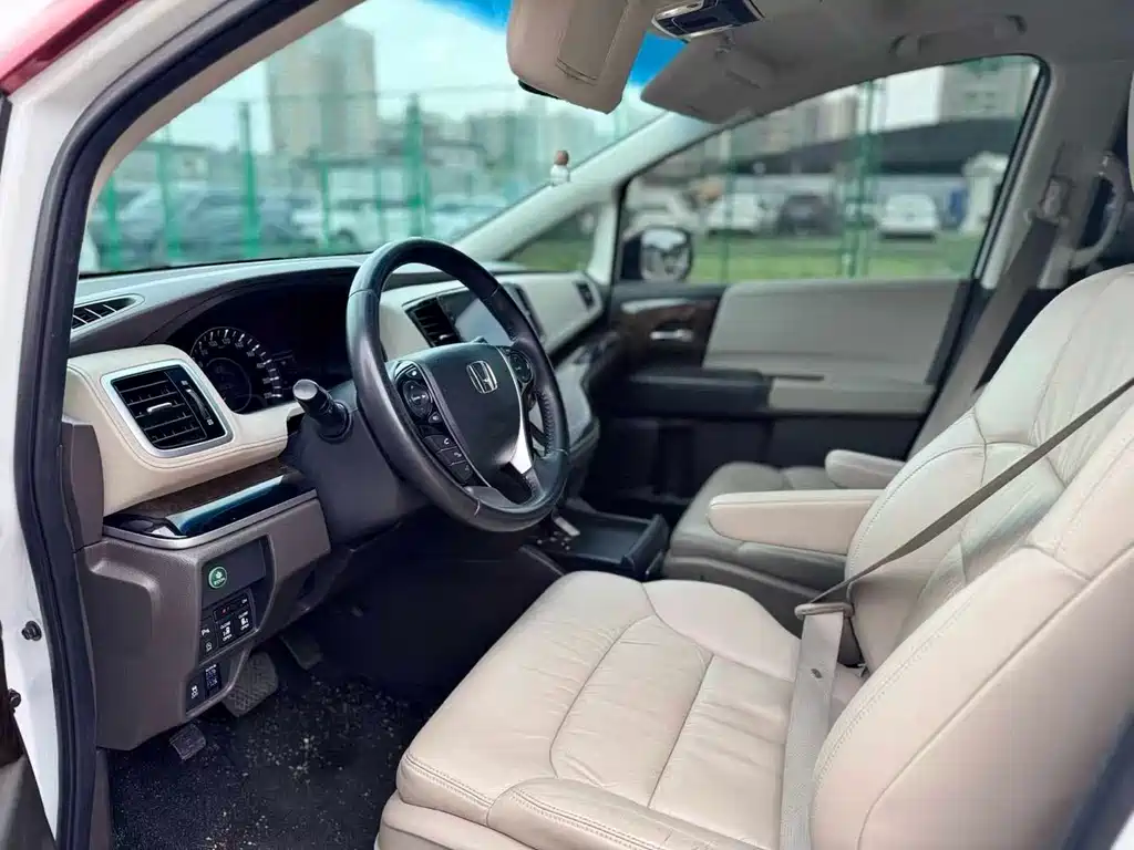 Honda Odyssey — миниатюра 8