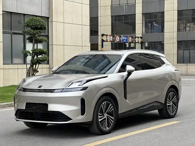 2024 Lynk & Co 08