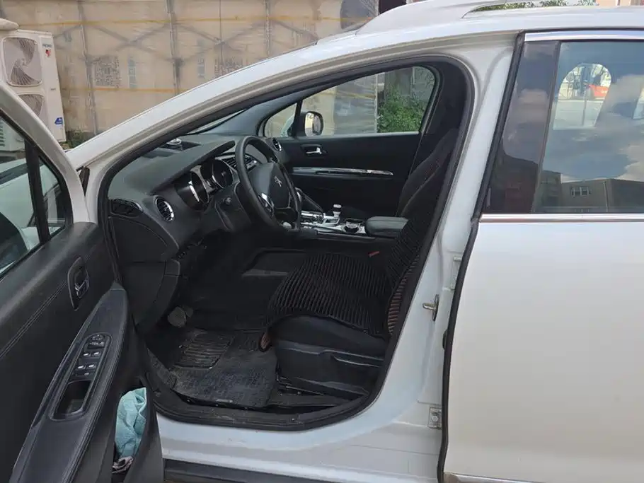 Peugeot 3008 — миниатюра 9