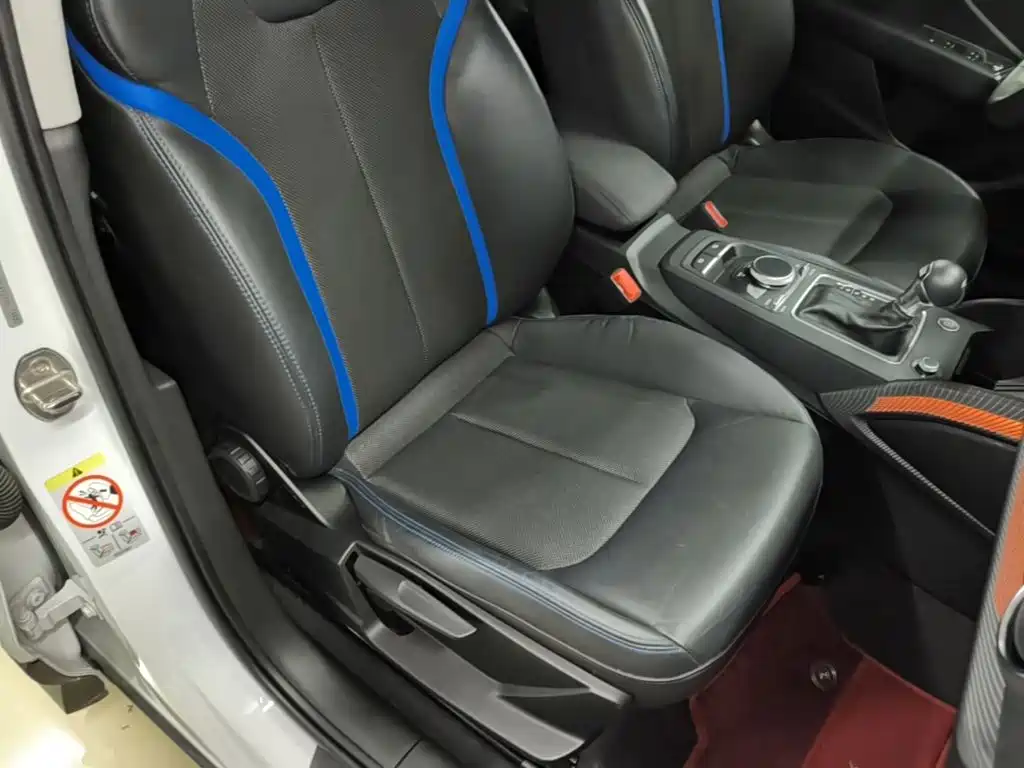 Audi Q2L e-tron — миниатюра 25