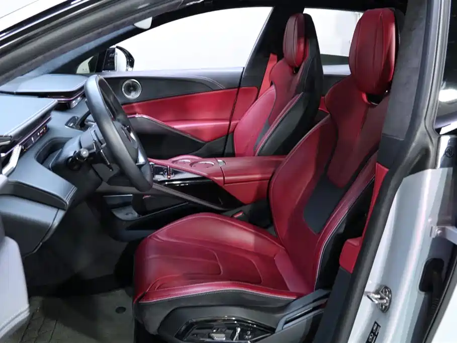 LOTUS SPORTS CAR ELETRE