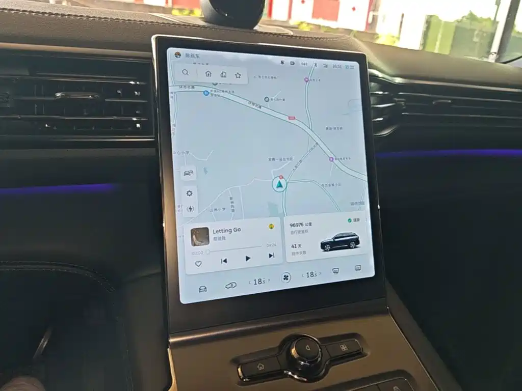 NIO ES6 — миниатюра 13