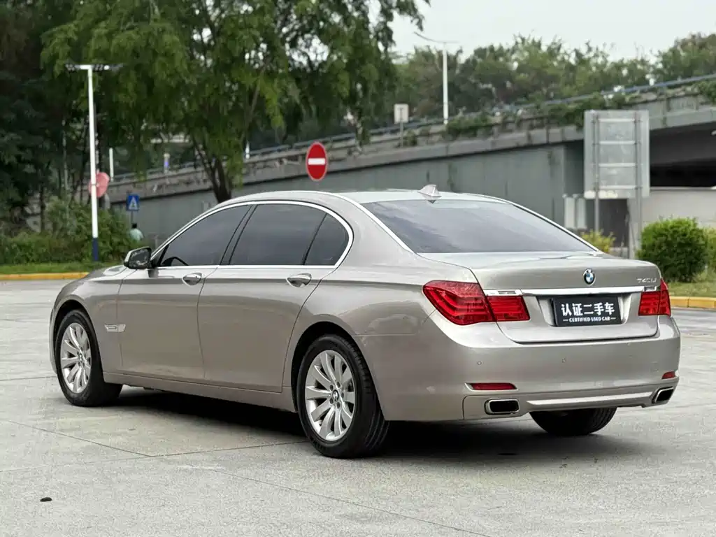 BMW 7 Series 7 2009 740Li Lead