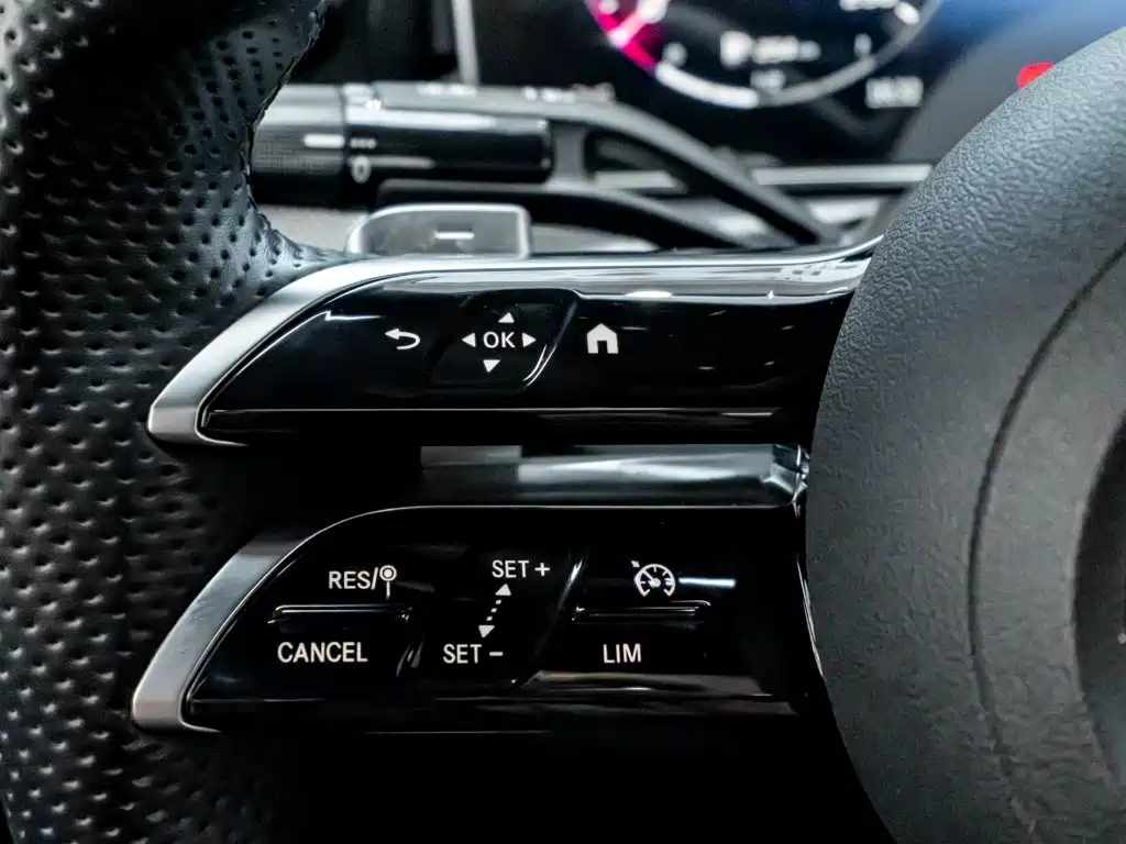 Mercedes-Benz C-Class — миниатюра 17