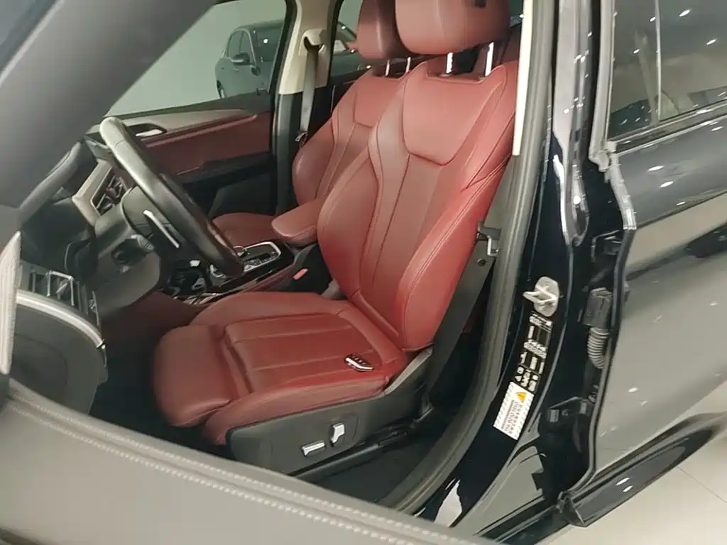 BMW X4 — миниатюра 15