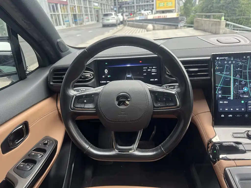 NIO ES6 — миниатюра 12