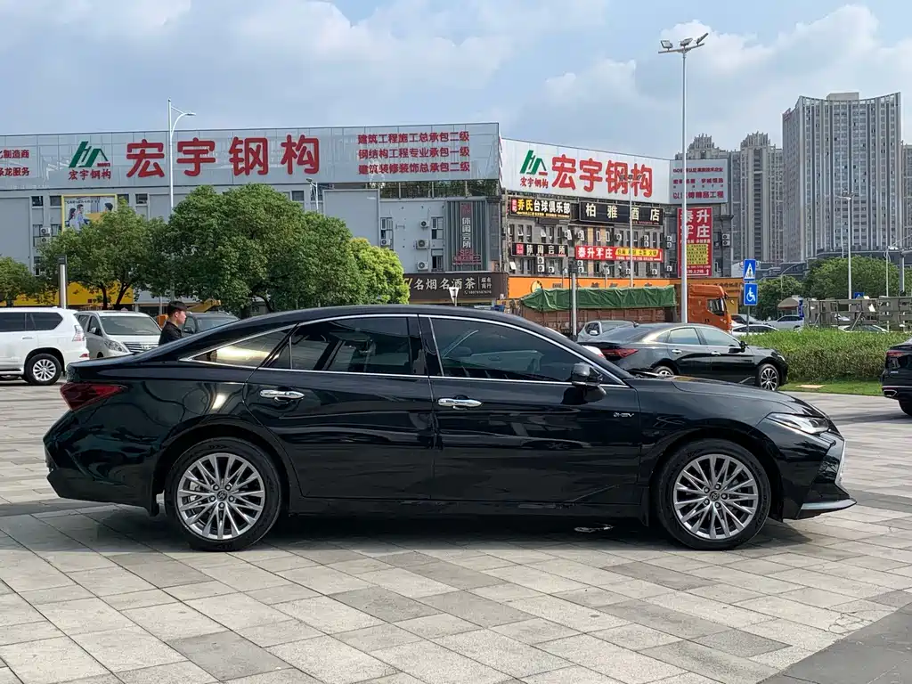 Toyota Avalon — миниатюра 13