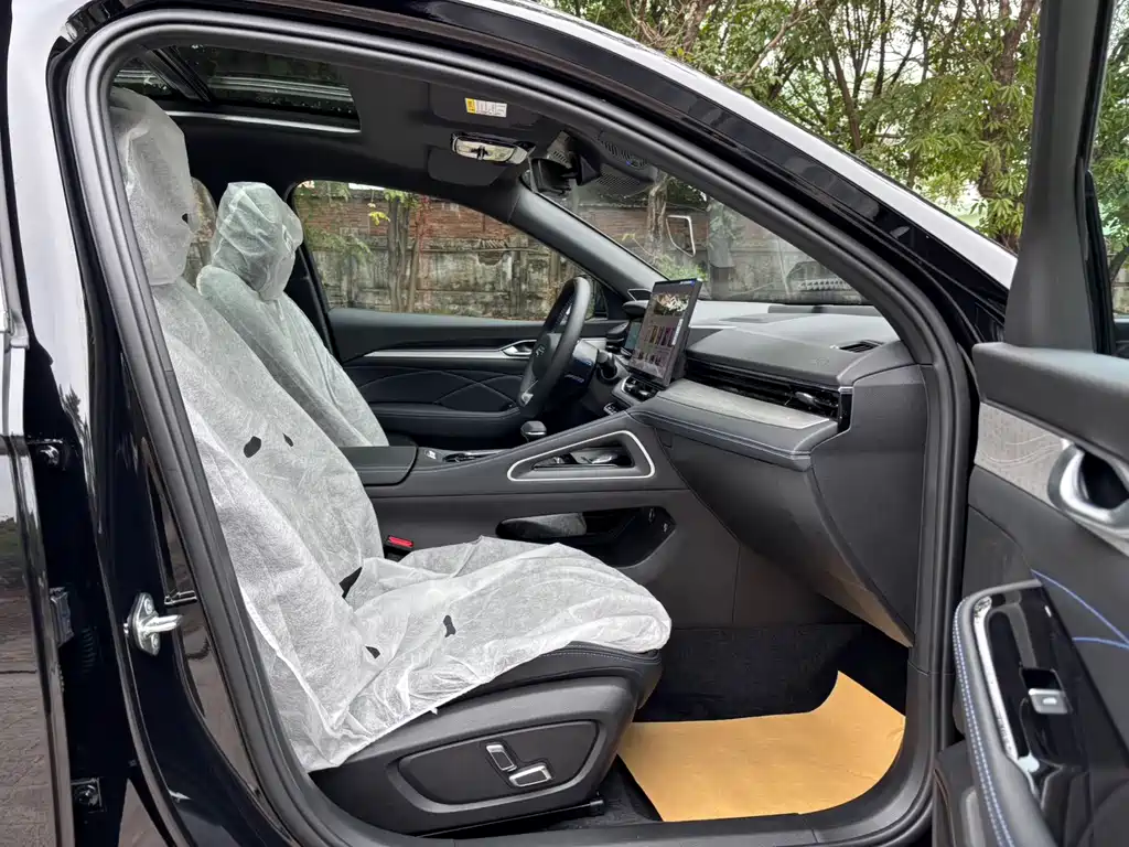 GEELY AUTOMOBILE XINGRUI