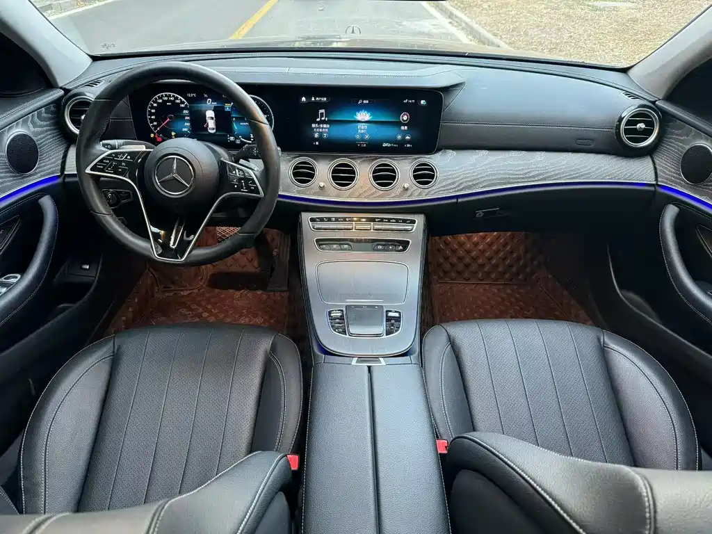 MERCEDES-BENZ E CLASS