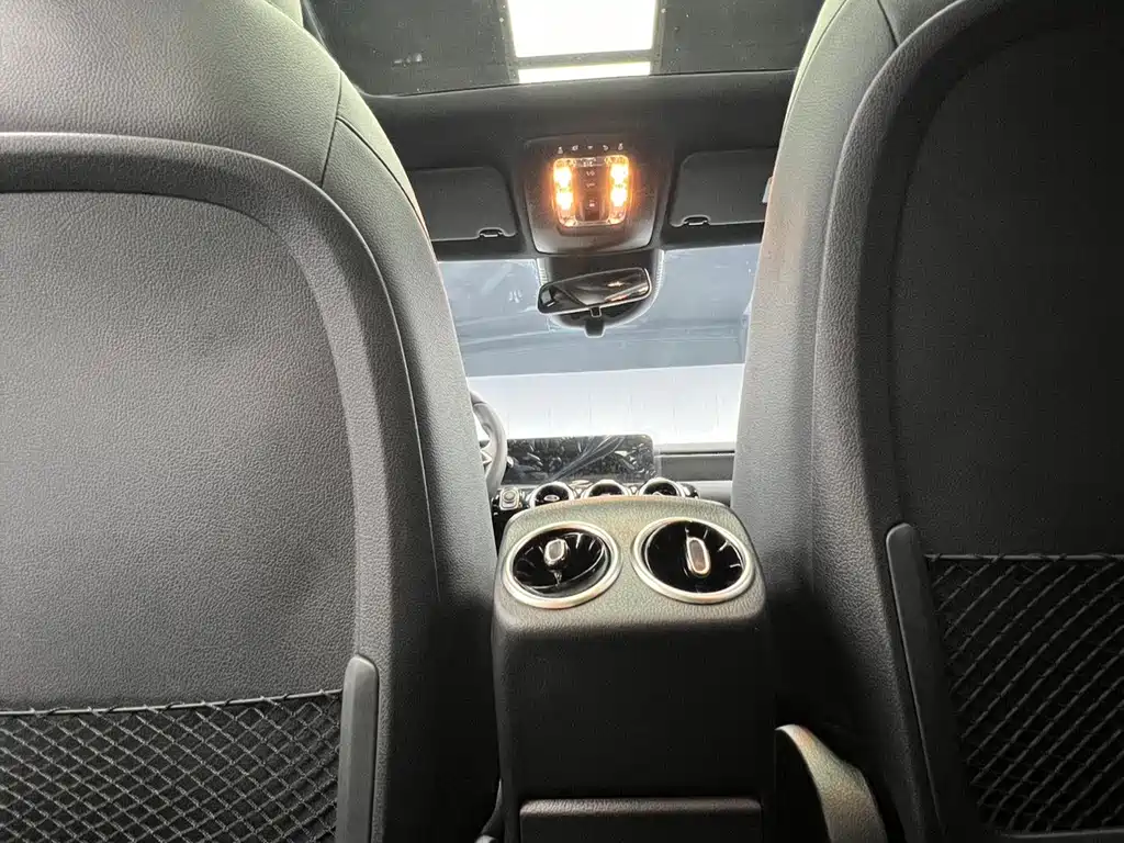 Mercedes-Benz A-Class — миниатюра 14
