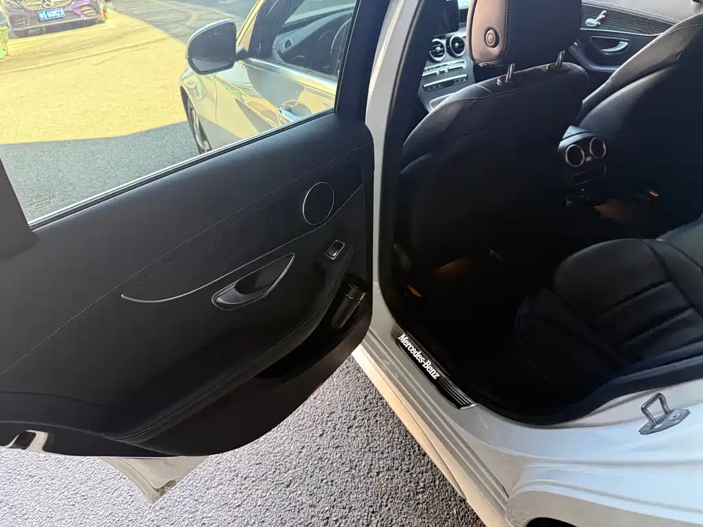 MERCEDES-BENZ C CLASS