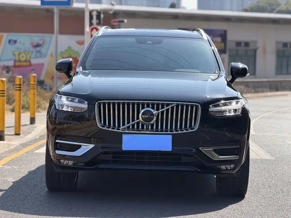 Volvo XC90 — миниатюра 2