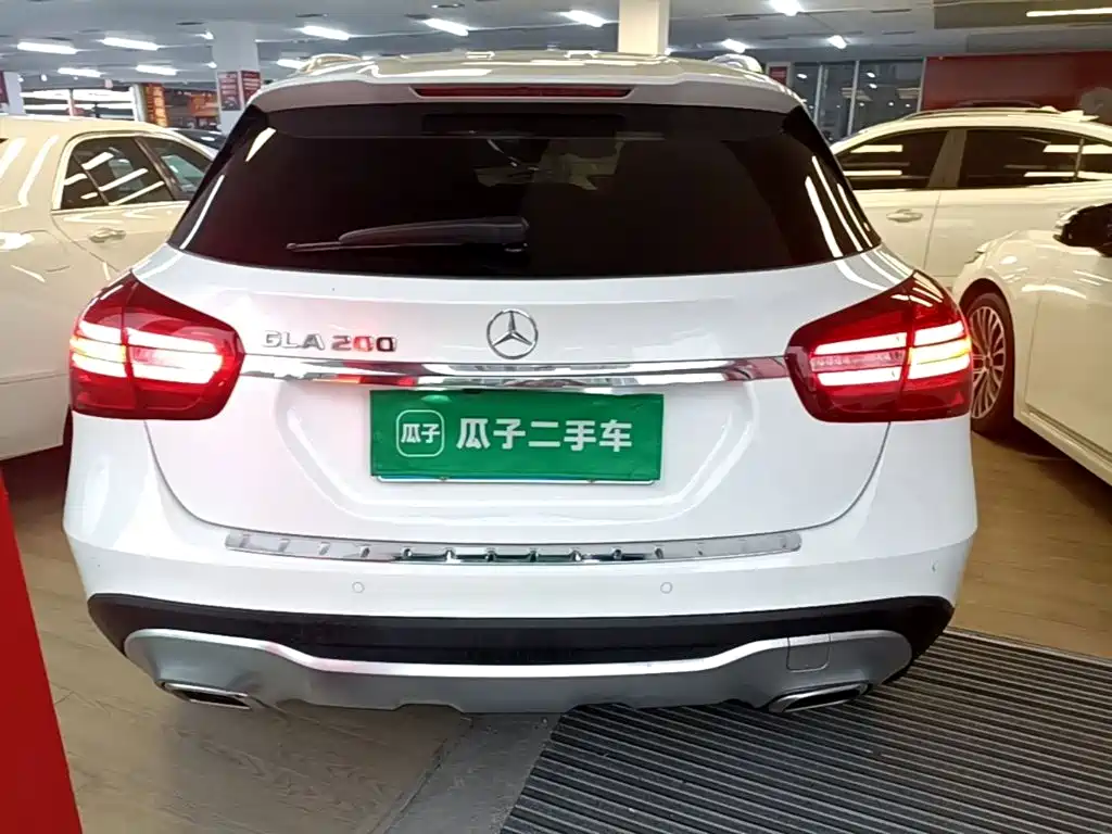 Mercedes-Benz GLA — миниатюра 6