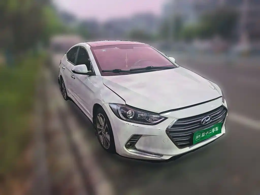 Hyundai Elantra — миниатюра 24