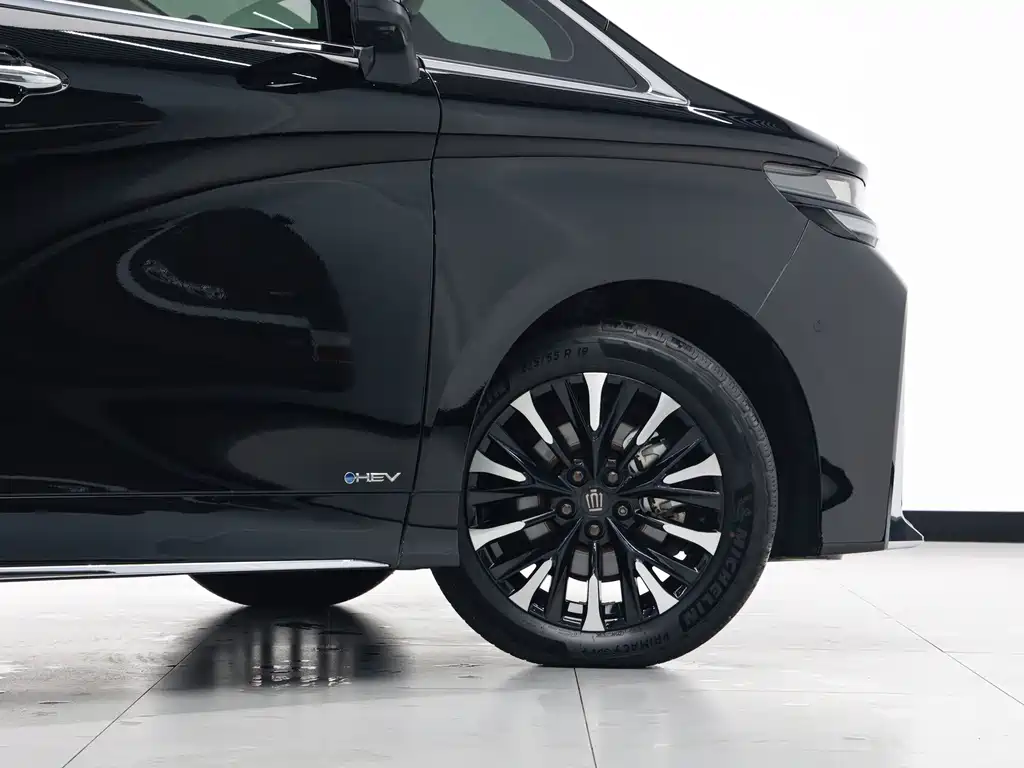 Toyota Vellfire — миниатюра 5