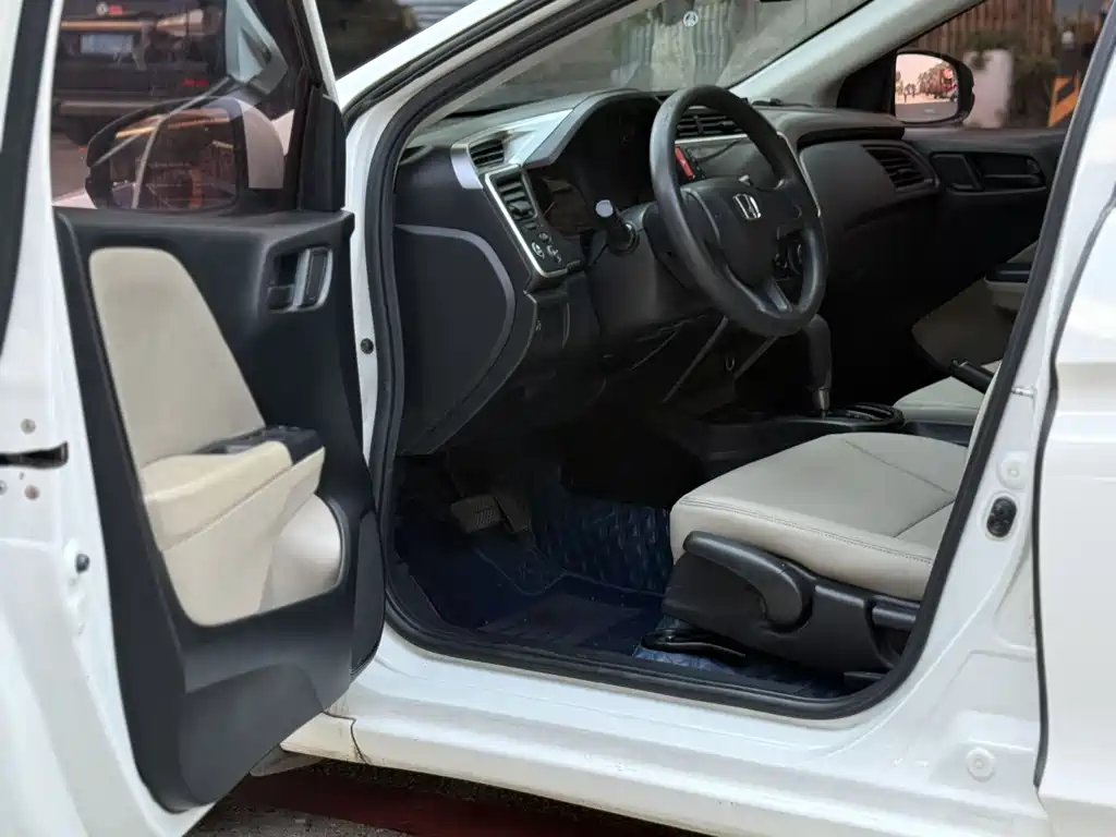 Honda City 1.5L CVT Comfort Edition, фото 15