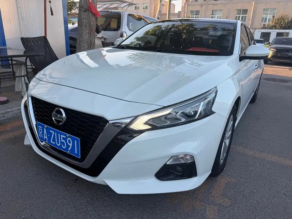 Nissan Teana