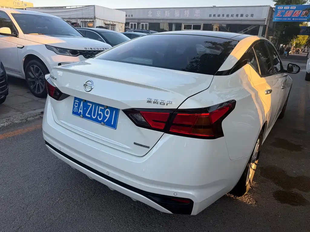Nissan Teana — миниатюра 2