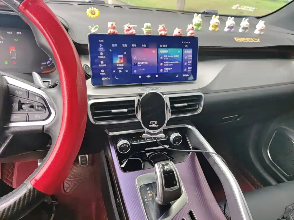 Geely Binyue — миниатюра 6