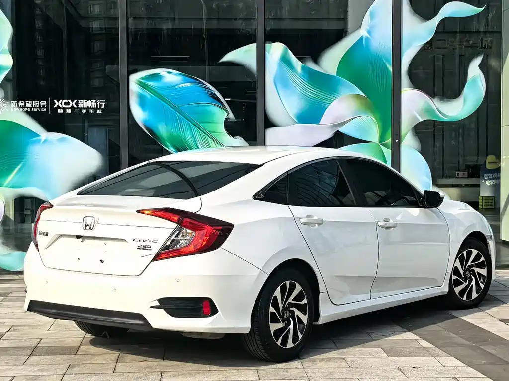 Honda Civic — миниатюра 4