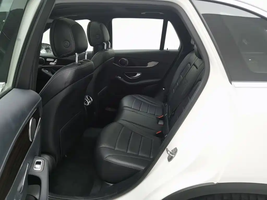 Mercedes-Benz GLC — миниатюра 15