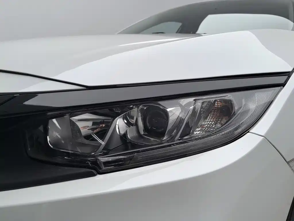 Honda Civic — миниатюра 7