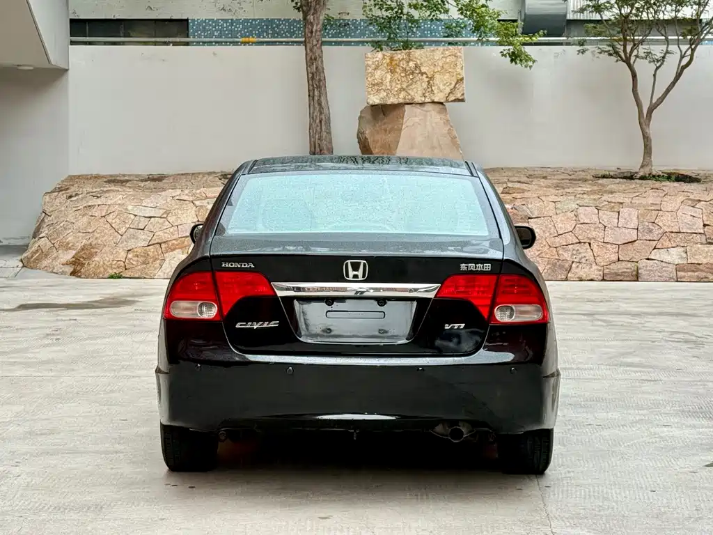 Honda Civic — миниатюра 5