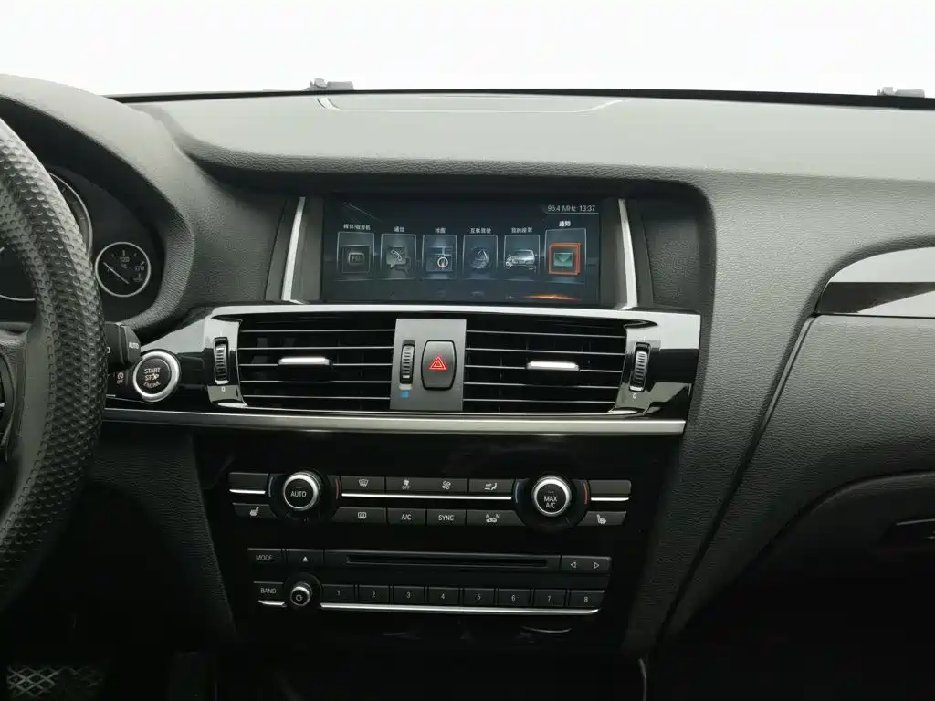 BMW X3 (Import) — миниатюра 12