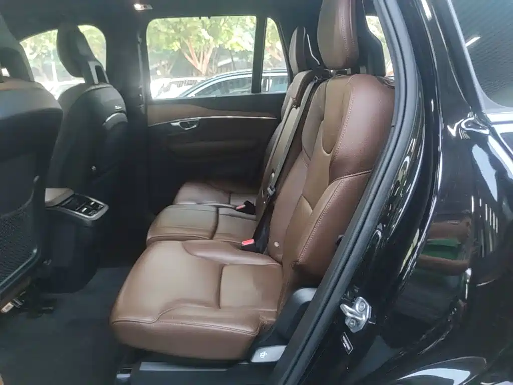Volvo XC90 — миниатюра 17