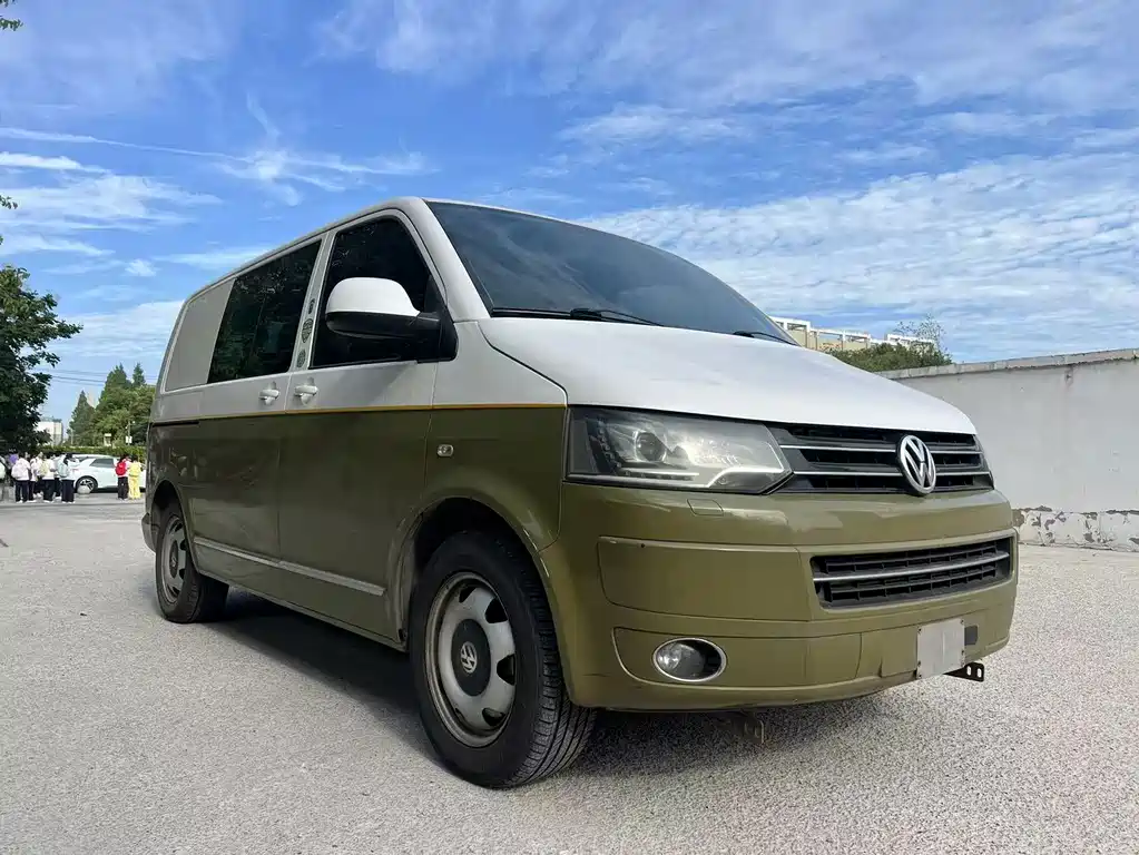 Volkswagen Multivan — миниатюра 3