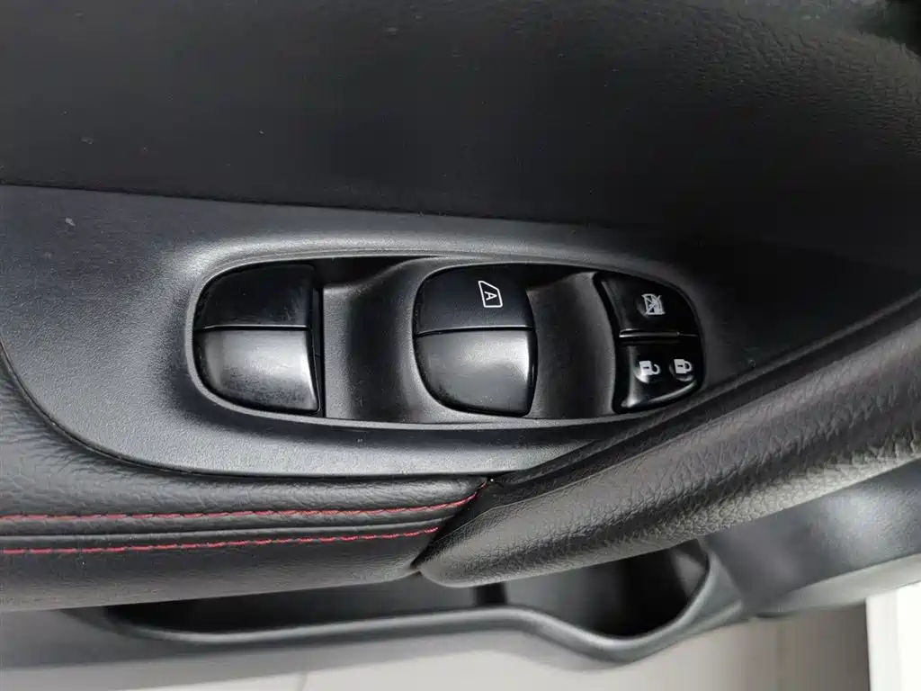 Nissan Qashqai 2017 2.0L CVT Smart VI