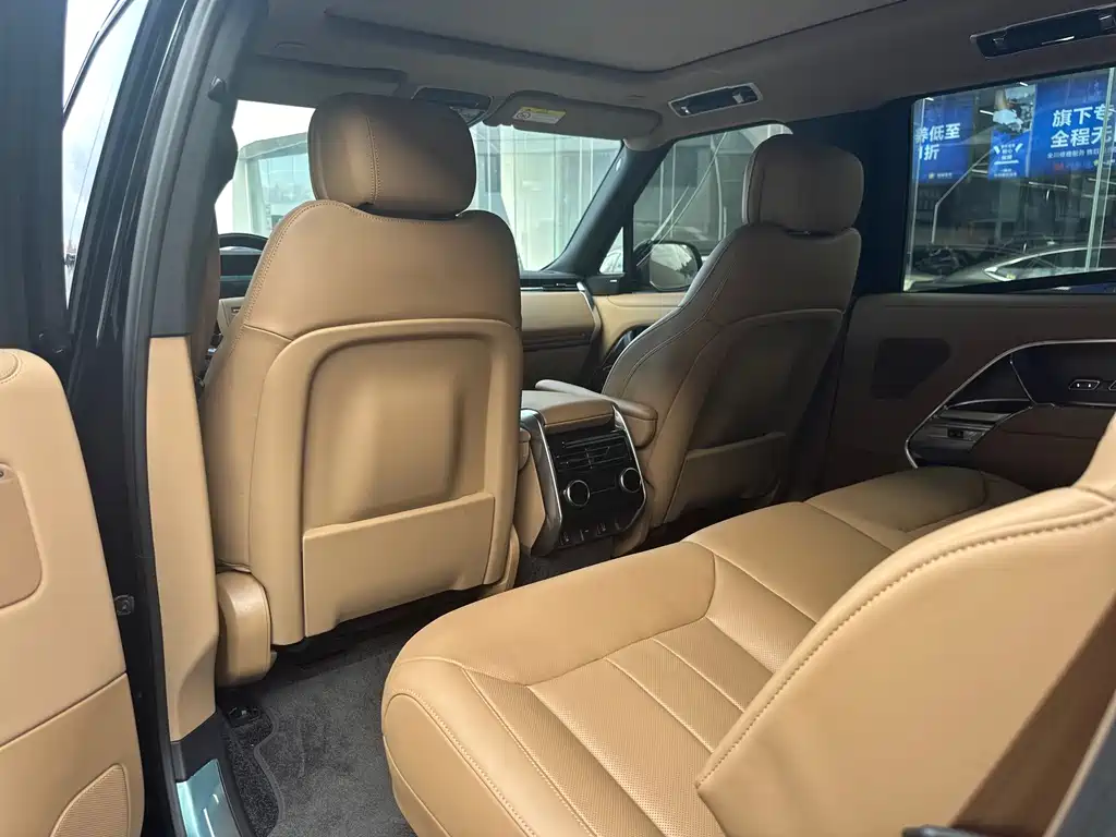 Land Rover Range Rover — миниатюра 8