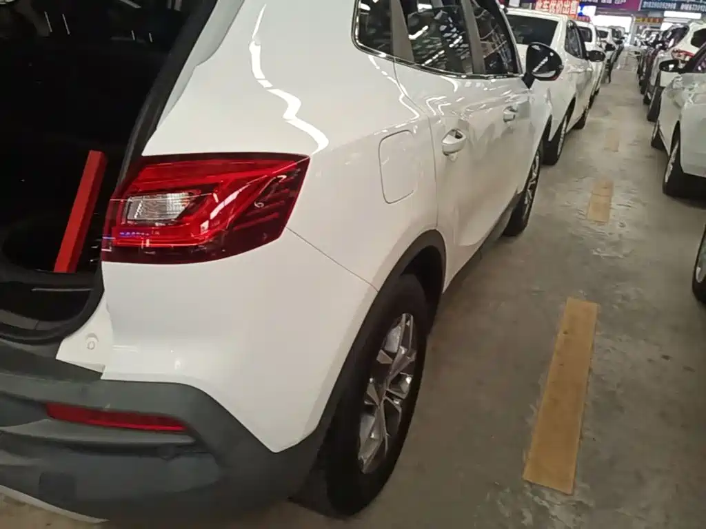 Borgward BX5 — миниатюра 8