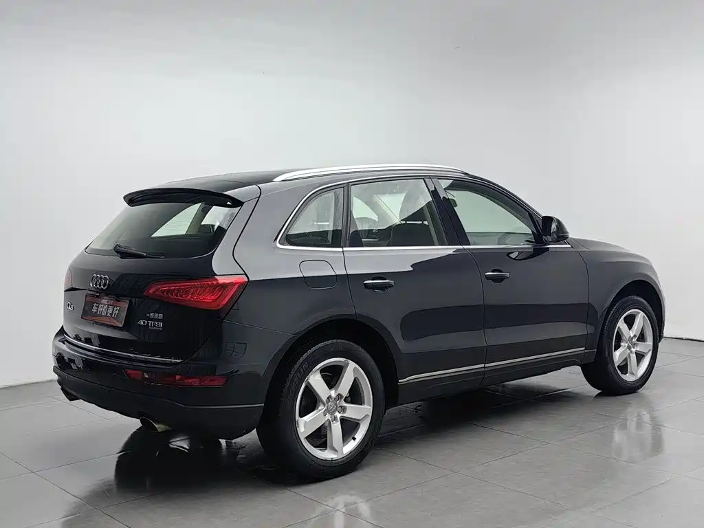 Audi Q5 — миниатюра 2