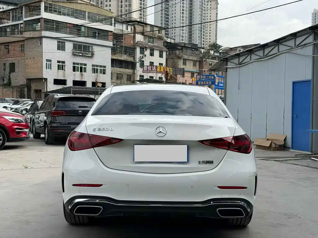 Mercedes-Benz C-Class — миниатюра 8