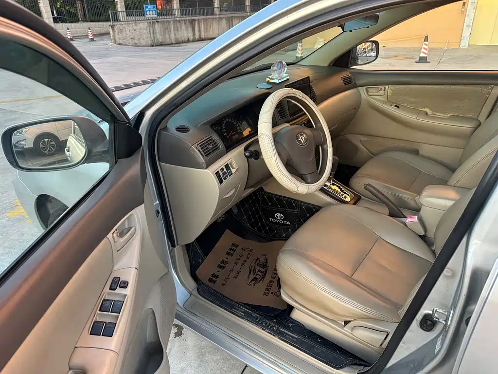 Toyota Corolla — миниатюра 4