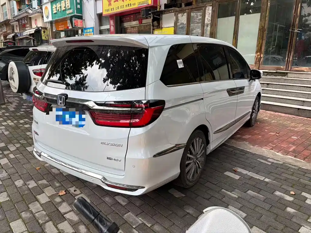 Honda Elysion — миниатюра 5