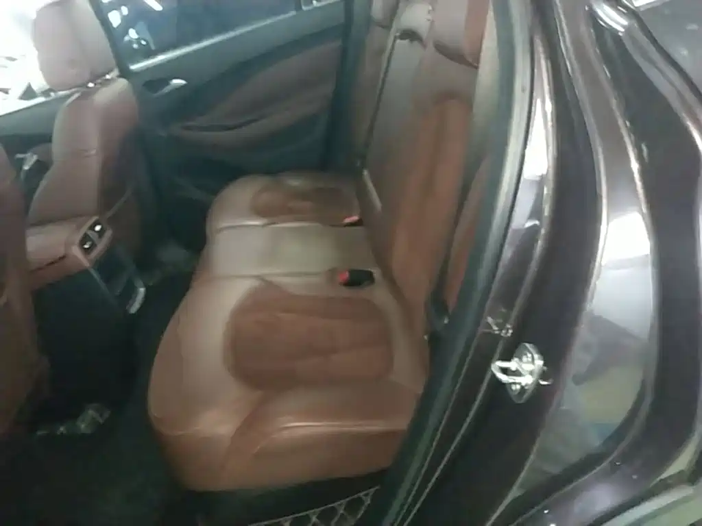 Buick Envision Plus — миниатюра 17