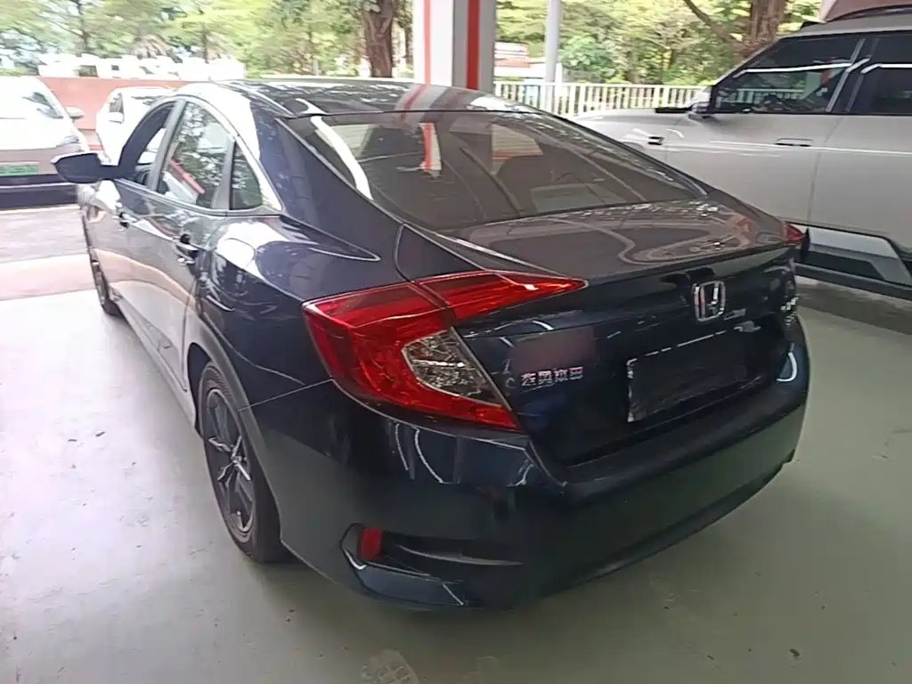 Honda Civic — миниатюра 5