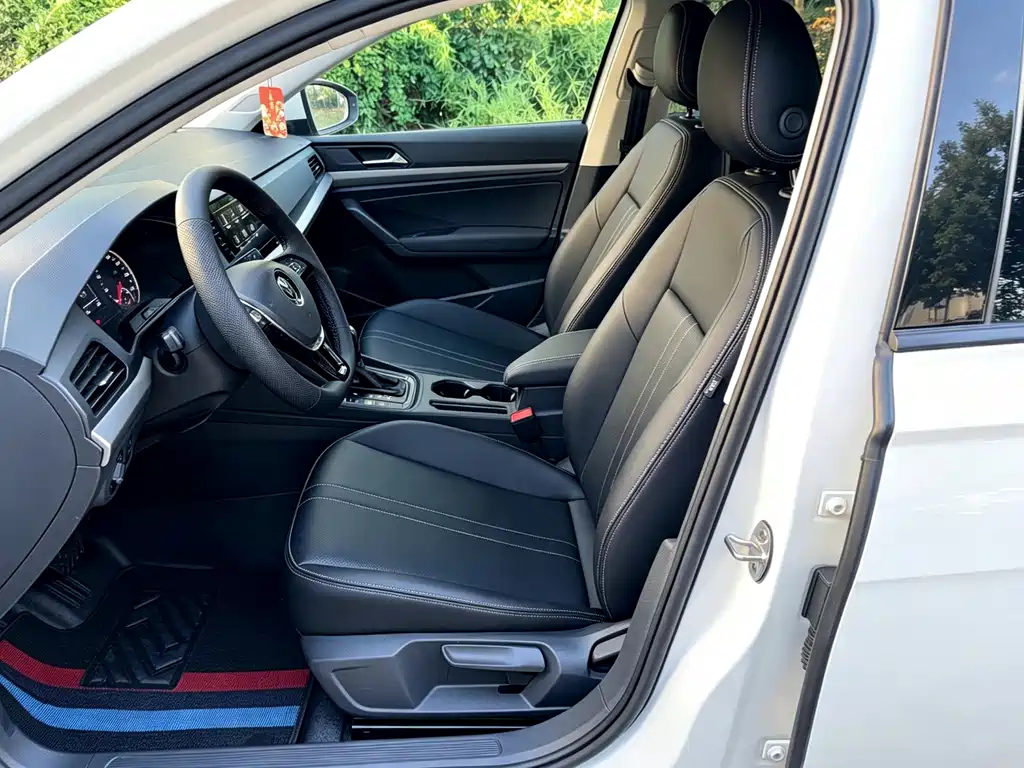 Volkswagen Lavida — миниатюра 10