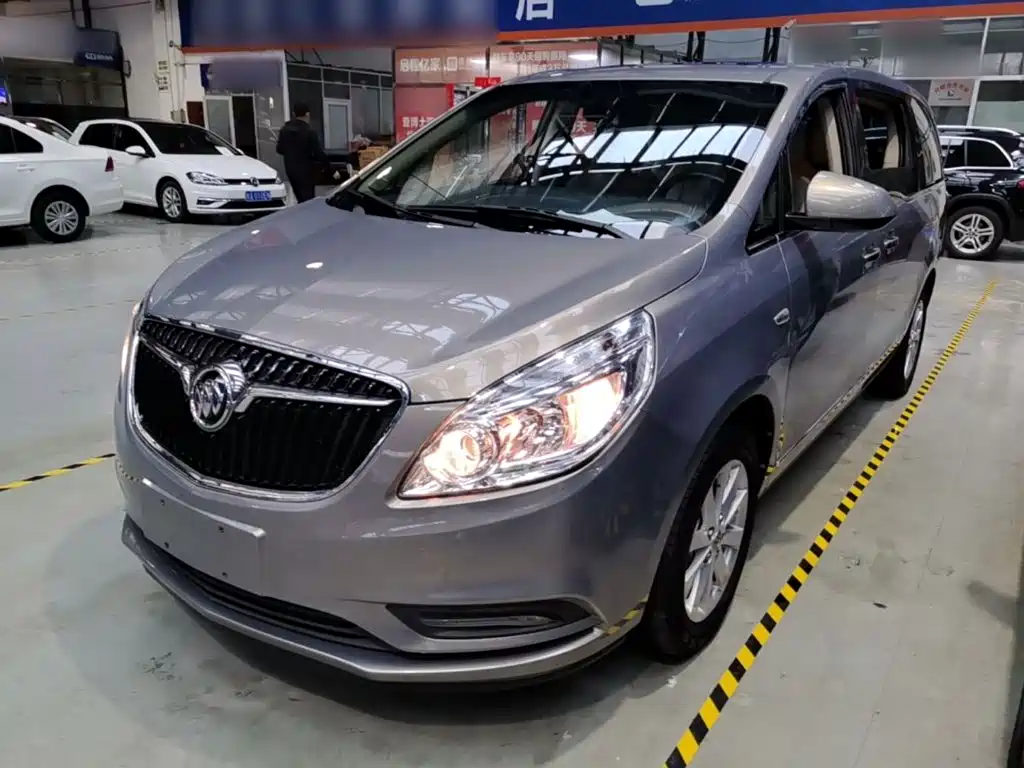 Buick GL8 — миниатюра 2