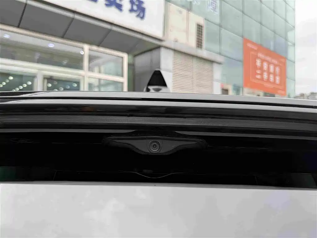 Buick Envision Plus — миниатюра 13