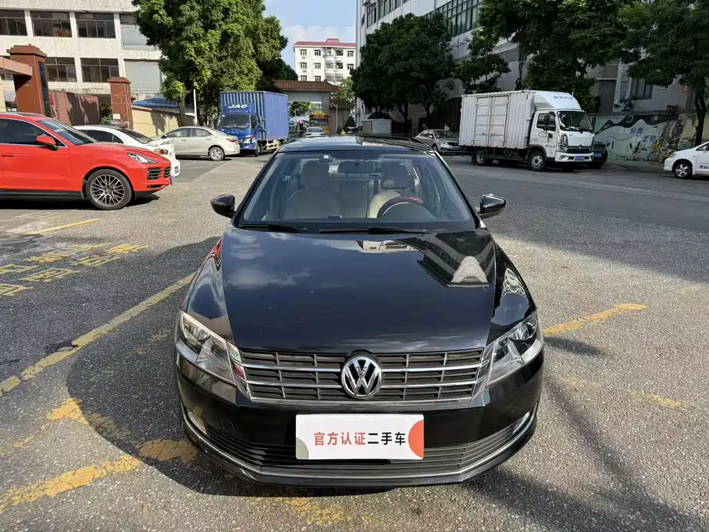 Volkswagen Lavida — миниатюра 2