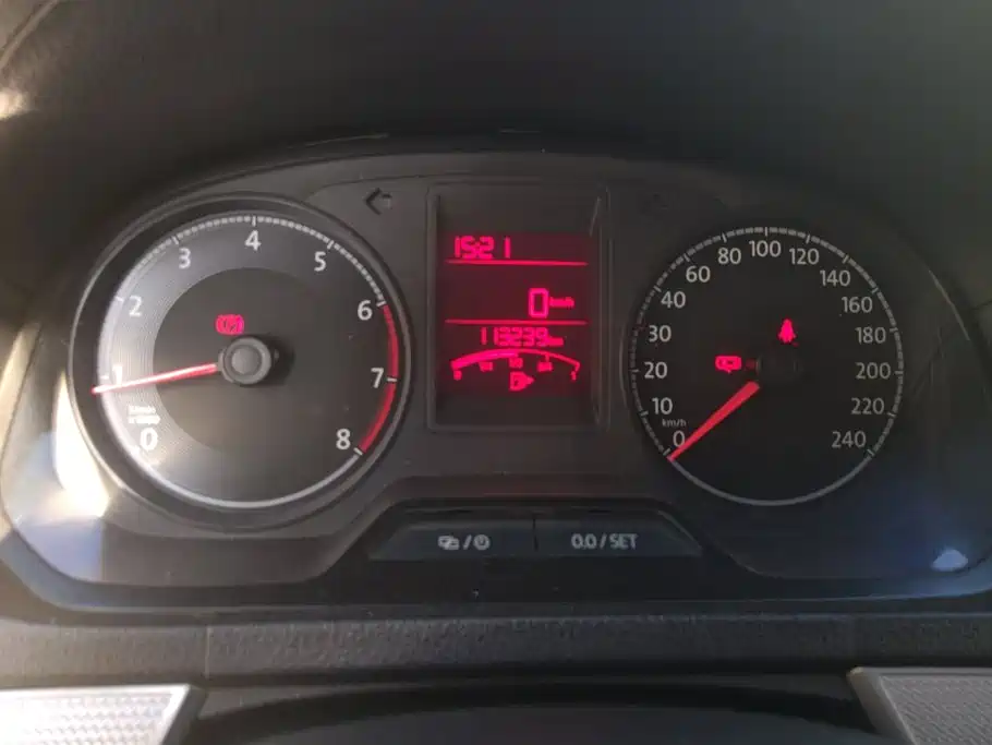 Volkswagen Jetta — миниатюра 14