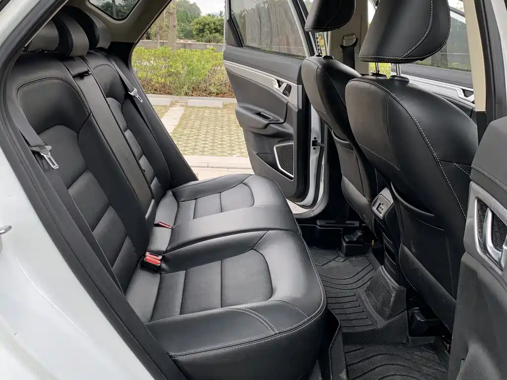 GEELY AUTOMOBILE EMGRAND GS